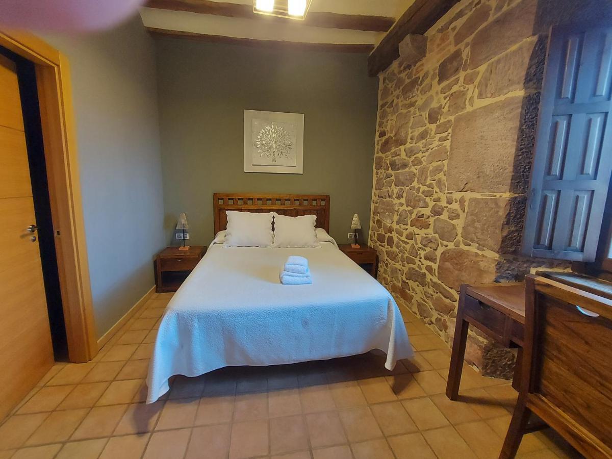 Hostal Rural Ioar Sorlada エクステリア 写真